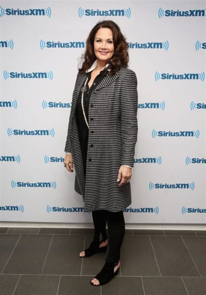 7 Weight Loss Tricks From Lynda Carter — Celebwell