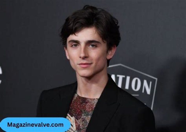 Actor Timothy Innes Wiki, Age, Height, Family & Girlfriend