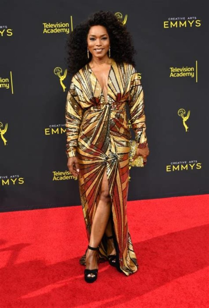 Angela Bassett Makes 63 Look Like 36 at NAACP Image Awards — Celebwell