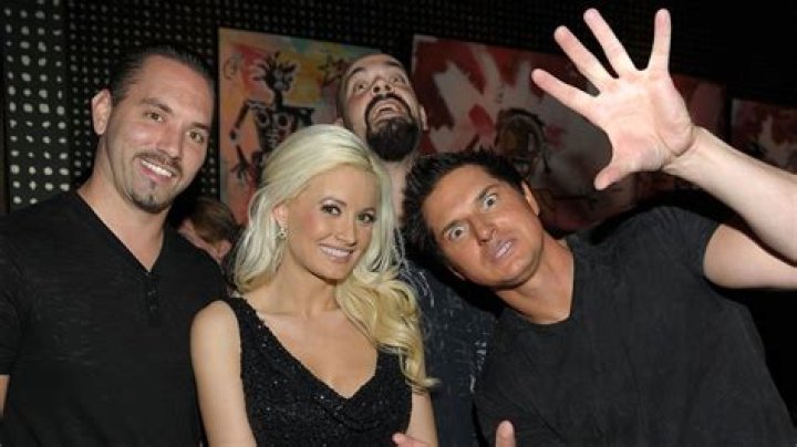 Are Holly Madison And Zak Bagans Back Together? – Celebrity