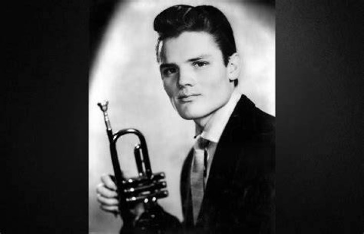 Chet Baker Biography - Facts, Childhood, Family Life & Achievements