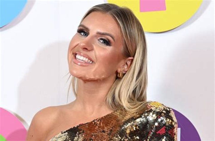 Chloe Burrows in Bathing Suit Quotes Dizzee Rascal — Celebwell