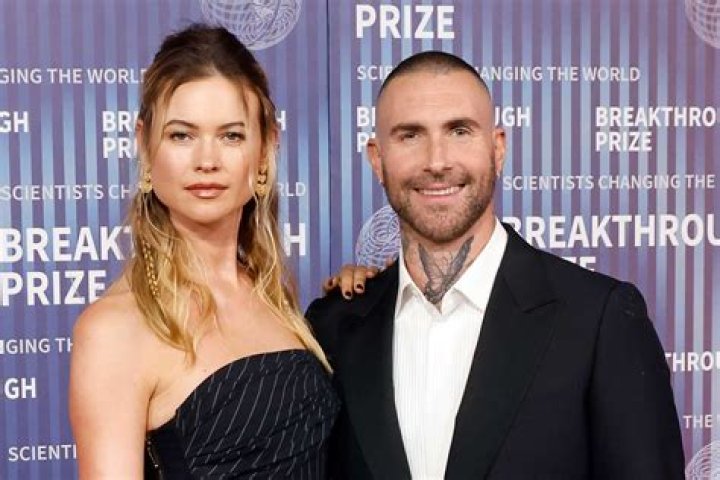 Chloë Levine Wiki, Age, Net worth, Height & Boyfriend