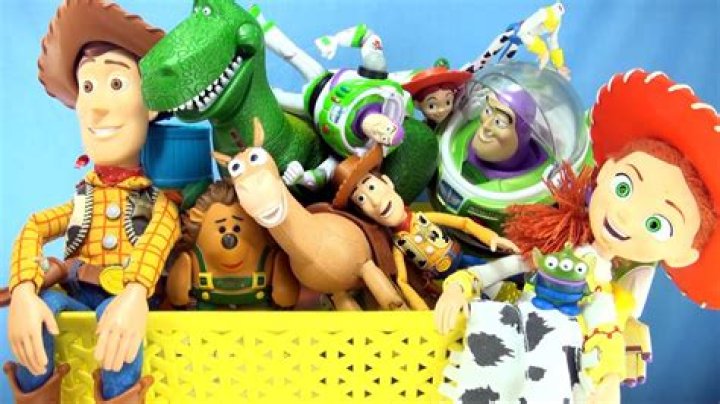 Does Jessie like Buzz or Woody? – Celebrity