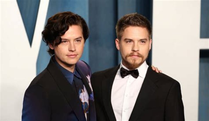 Dylan Sprouse Biography - Facts, Childhood, Family Life & Achievements
