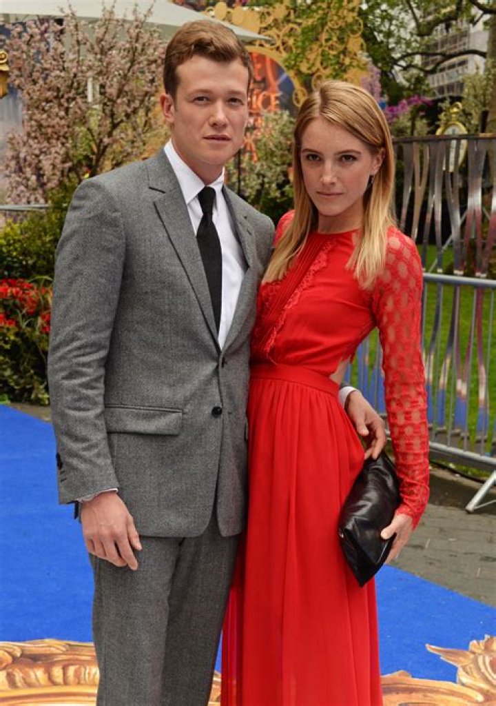 Ed Speleers Wiki, Wife, Age, Son, Net Worth & Height