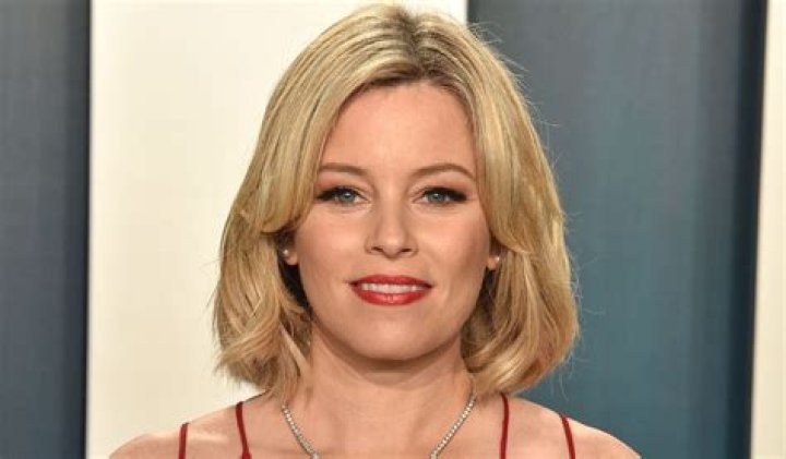 Elizabeth Banks in Bathing Suit Says "Next Stop Greece" — Celebwell