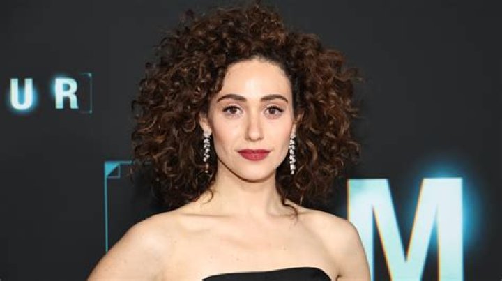 Emmy Rossum Bra Size, Age, Weight, Height, Measurements
