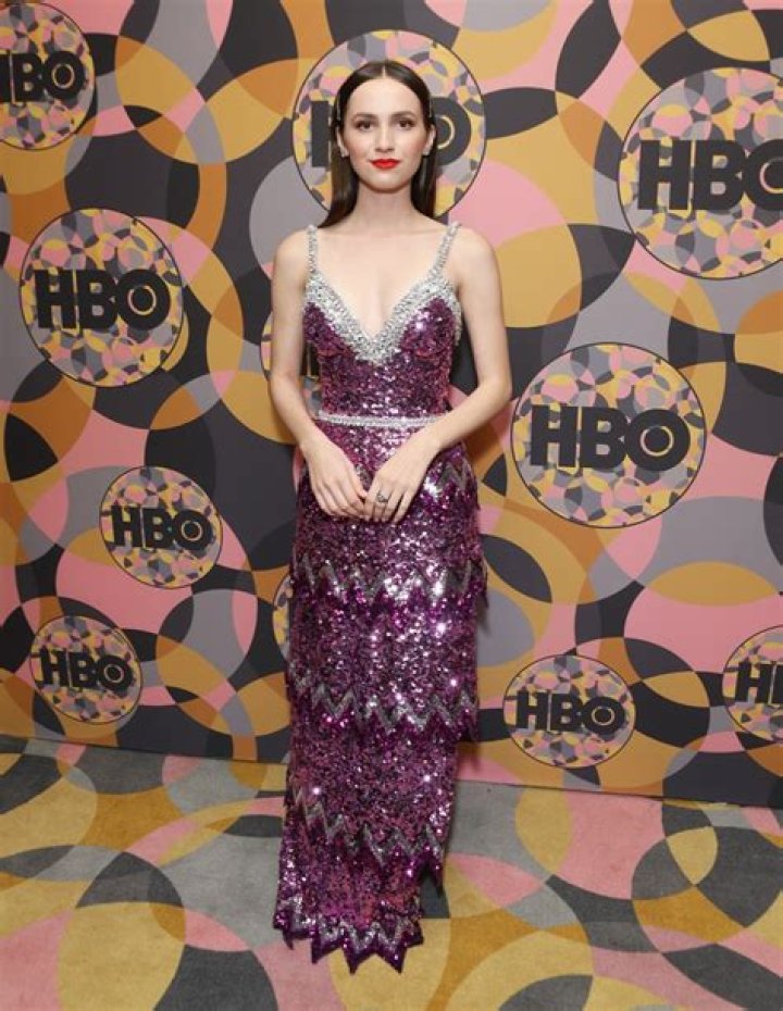 Euphoria's Maude Apatow in Bathing Suit is "Blue Lagoon Queen" — Celebwell