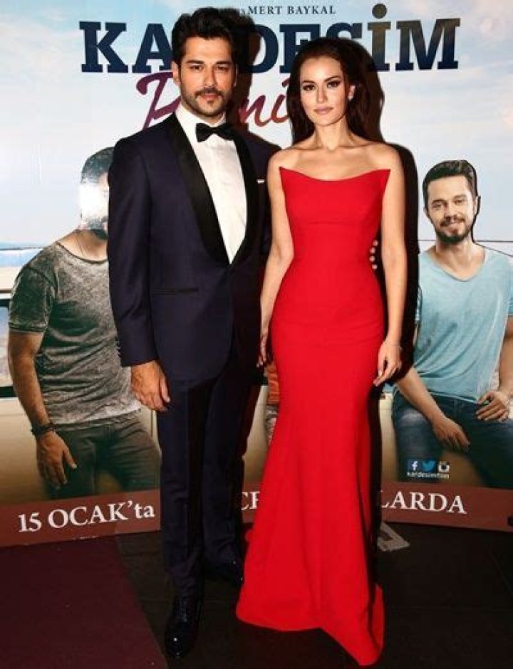 Fahriye Evcen Body Measurements Height Weight Shoe Size Family Wiki