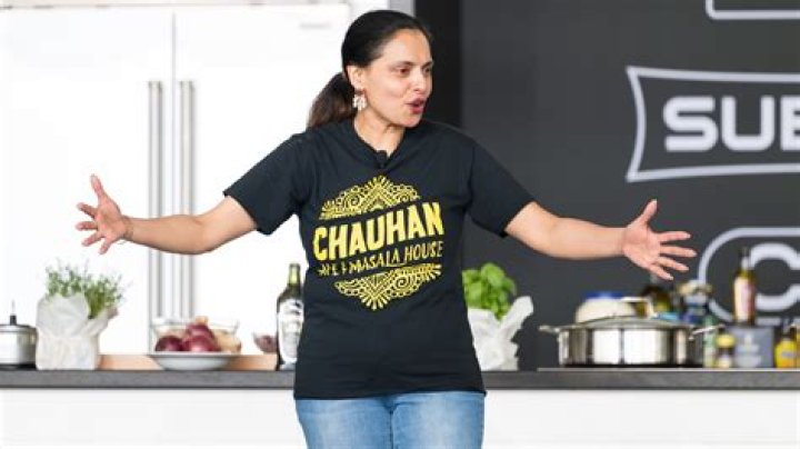Food Network's Maneet Chauhan in Workout Gear Shares Personal Trainer Workout — Celebwell