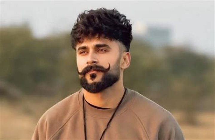 Gurneet Dosanjh [Model] Biography, Wiki, Height & More