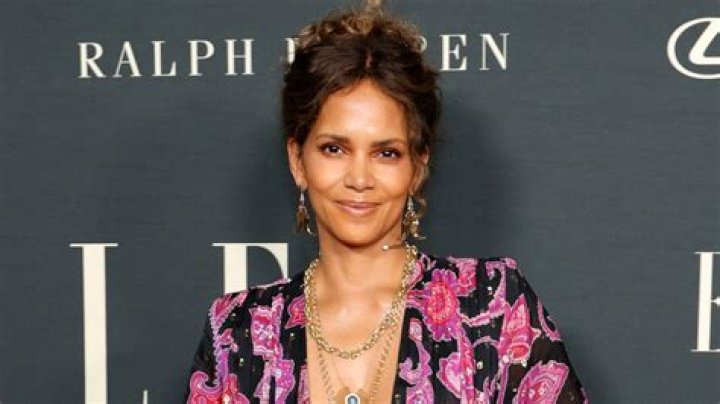 Halle Berry in Bathing Suit is "All Grown Up" — Celebwell