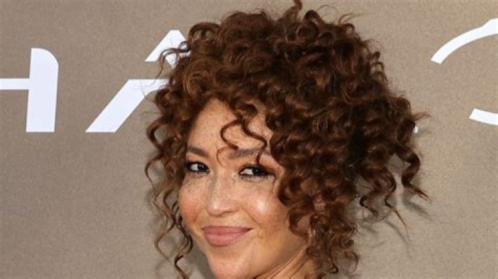 Halo Star Natasha Culzac Shares Swimsuit Photo From Greece