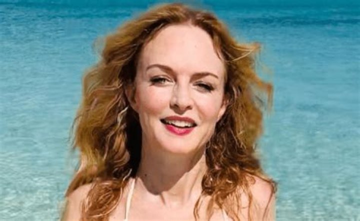 Heather Graham Shares Swimsuit Photo for "Hot Tomato Girl Summer" — Celebwell