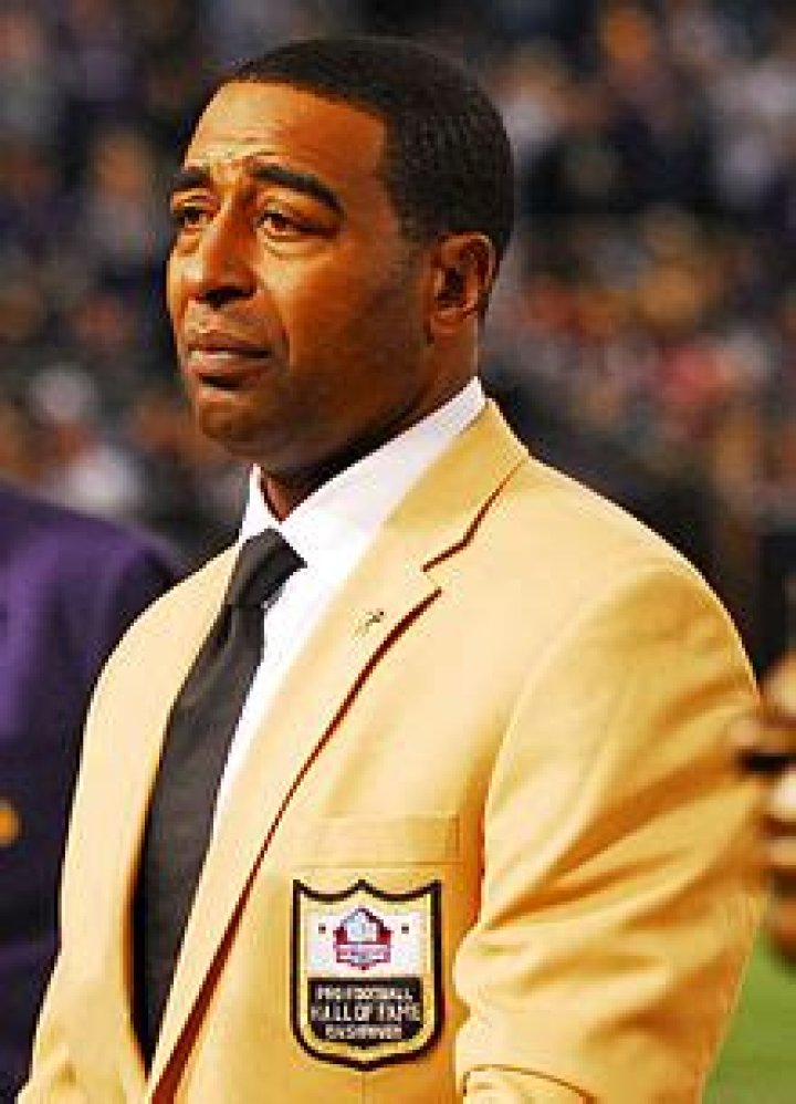 
How Much Money Does Cris Carter Make? Latest Income Salary
