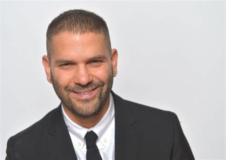 
How Much Money Does Guillermo Díaz (Actor) Make? Latest Income Salary

