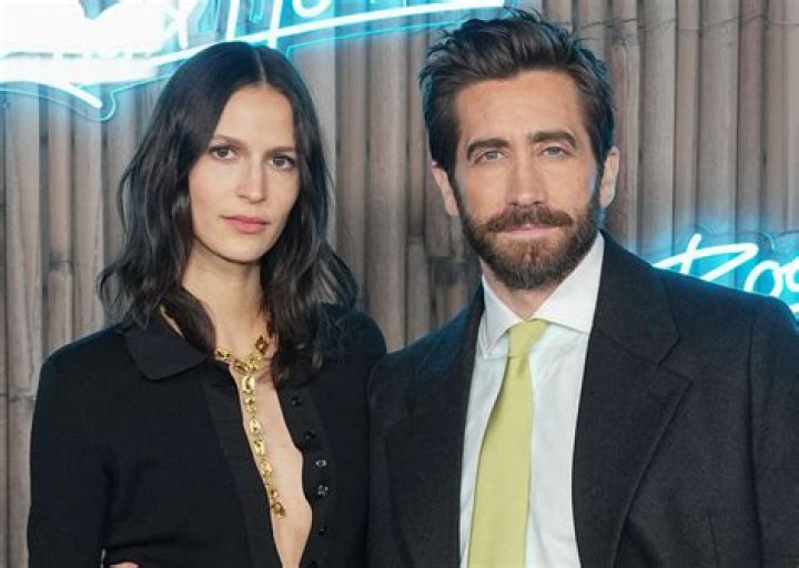 
How Much Money Does Jake Gyllenhaal Make? Latest Income Salary
