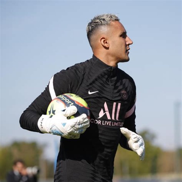 
How Much Money Does Keylor Navas Make? Latest Income Salary
