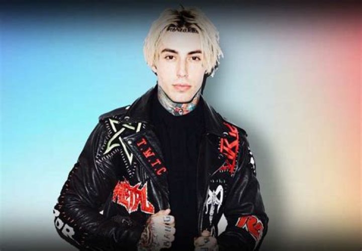 
How Much Money Does Ronnie Radke Make? Latest Income Salary
