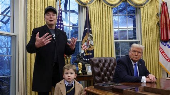 In A Throwback Thanksgiving Picture, Elon Musk Admits That He Cuts His Own Hair And That Of His Son X AE A-XII Musk