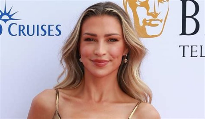 Influencer Zara McDermott Shares Swimsuit Photo Wishing She Was at the Beach