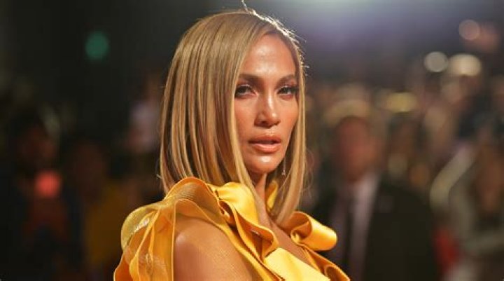 Jennifer Lopez in Bathing Suit Says "Happy New Year" — Celebwell
