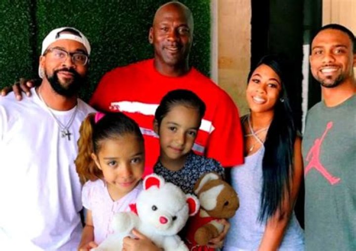 JJ Garcia – Bio, Facts, Childhood, Family Life of Reality TV Personality