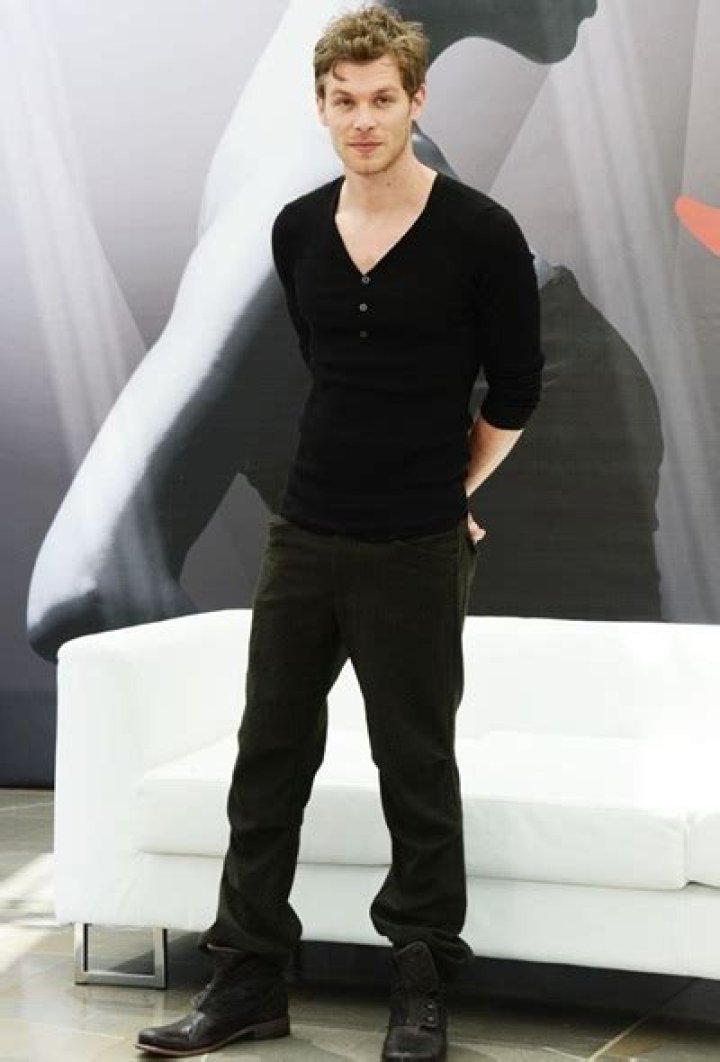 Joseph Morgan Body Measurements Height Weight Age Stat Facts Family