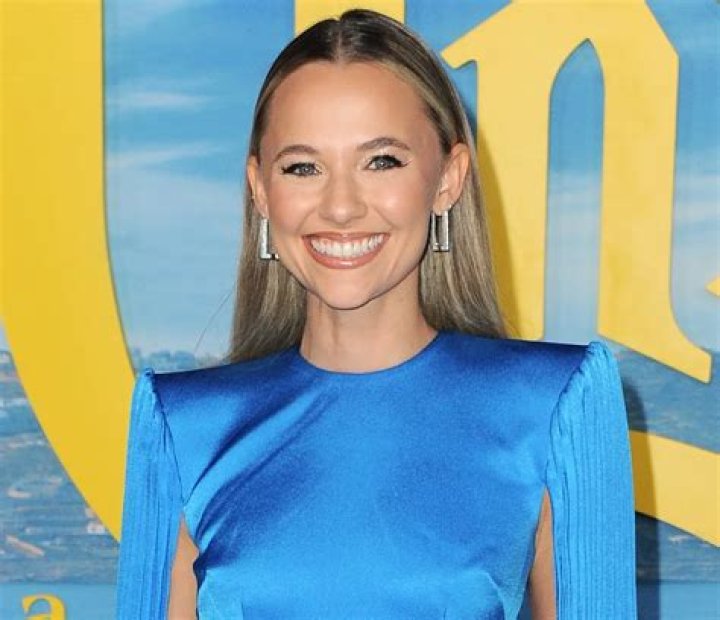 Jumanji Star Madison Iseman Shares Swimsuit Photo of "Summer Luvin"