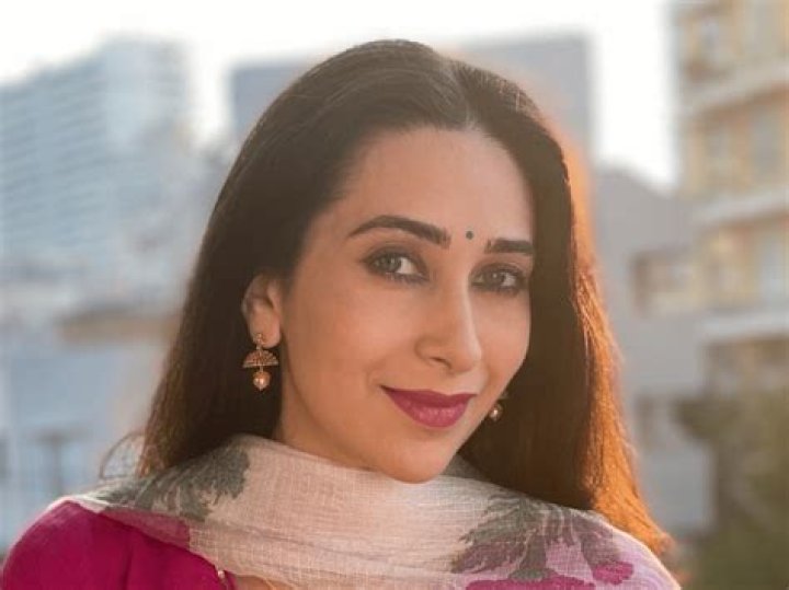 Karisma Kapoor in Bathing Suit Says "Aloha"  — Celebwell