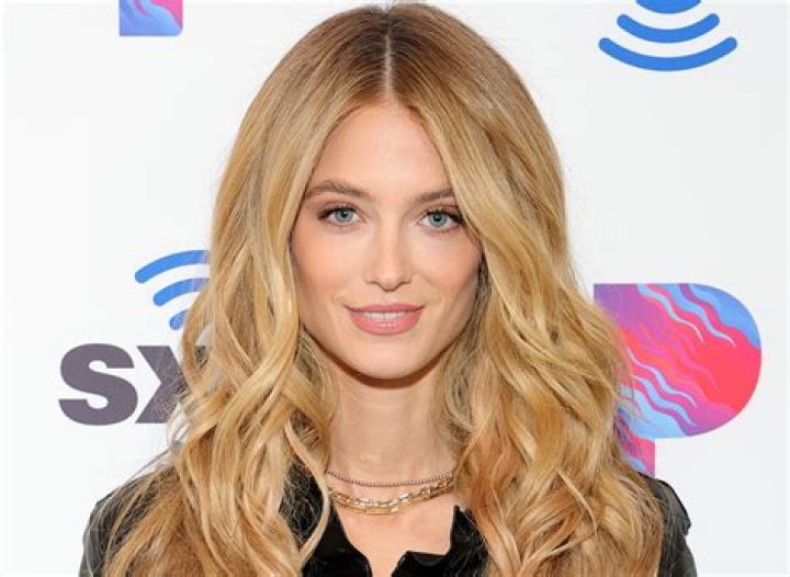 Kate Bock in Bathing Suit Is “Dreaming” About Honeymoon — Celebwell