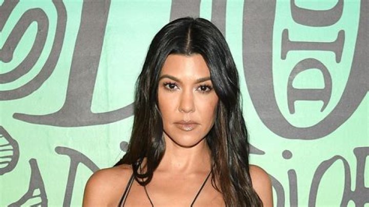 Kourtney Kardashian in Bathing Suit Says Hi from Italy — Celebwell