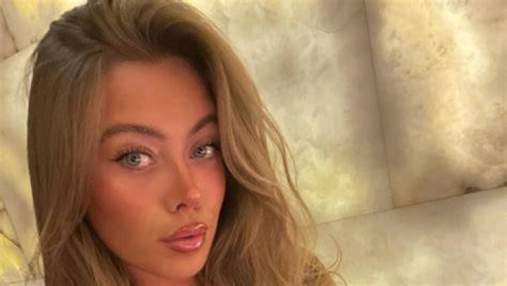 Love Island Star Tyne Lexi Clarson Shares Swimsuit Photo Looking "Beautiful"