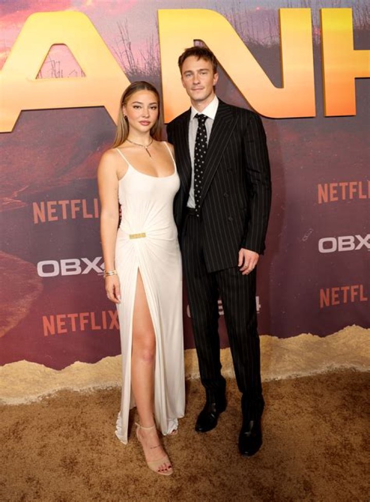Madelyn Cline Boyfriend, Wiki, Height, Age & Net Worth