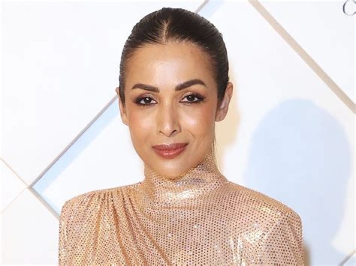 Malaika Arora in Workout Gear Shares Vinyasa Yoga Routine