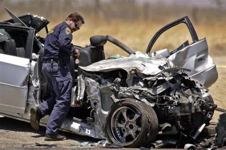 Michael “Mike Douglas Dies in a Horrific Vehicle Accident, Hugh Douglas Son Dies