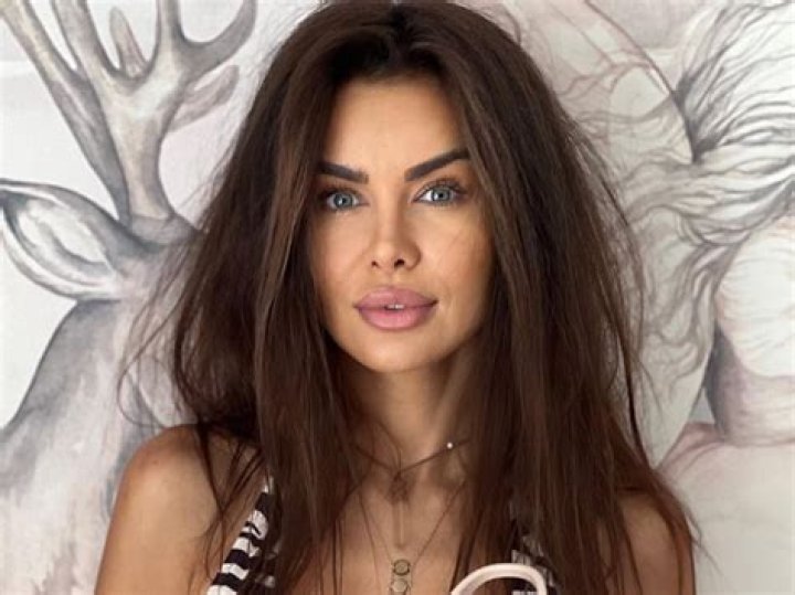 Natalia Siwiec in Bathing Suit Shares "Motivation" — Celebwell