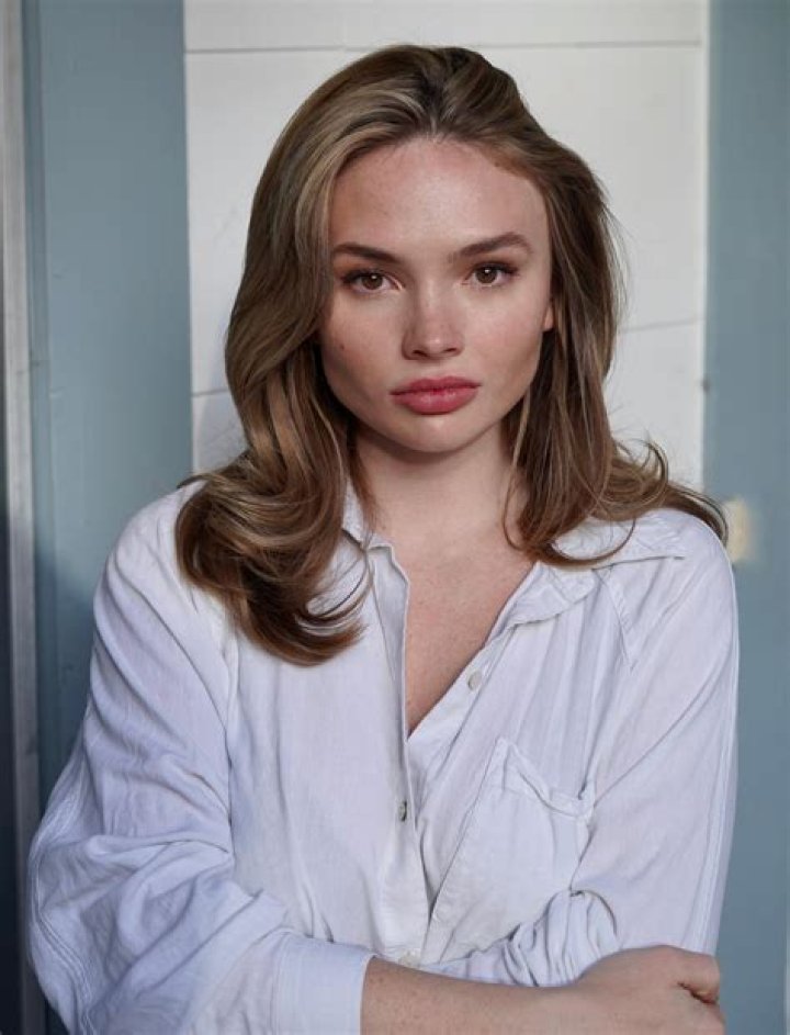 Natalie Alyn Lind Bra Size, Age, Weight, Height, Measurements