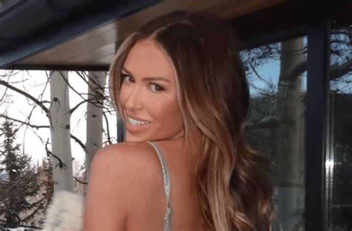 Paulina Gretzky in Bathing Suit Takes a Boat Ride — Celebwell