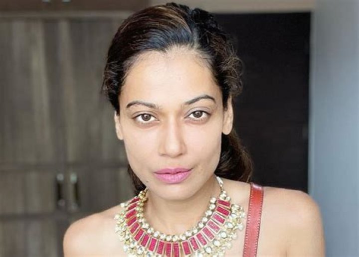 Payal Rohatgi in Bathing Suit Says "Move With Love" — Celebwell