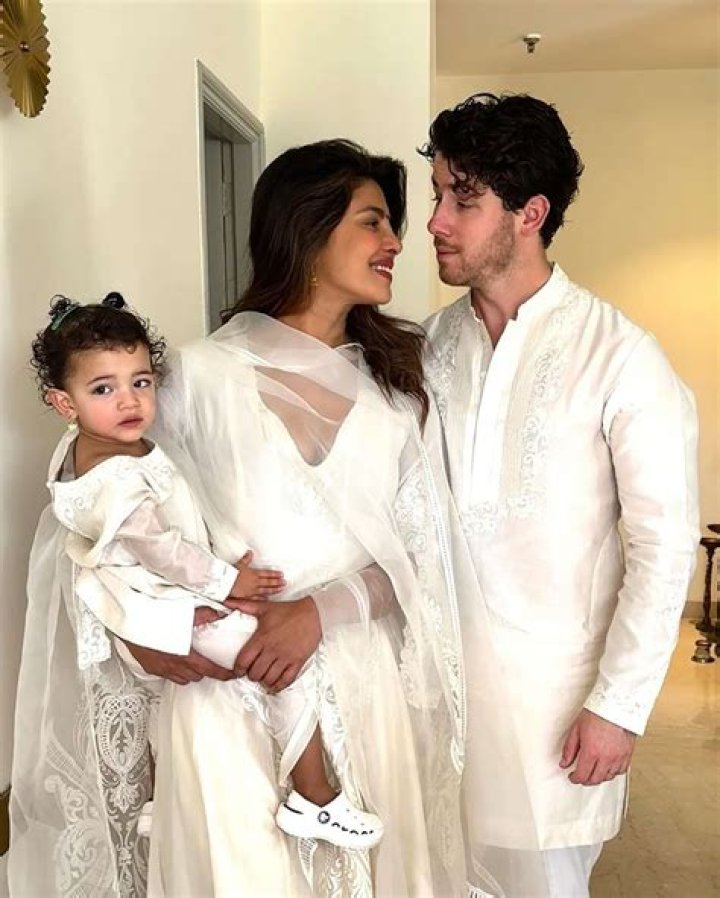 Priyanka Chopra Jonas Shares Makeup-Free Selfie Looking Radiant — Celebwell