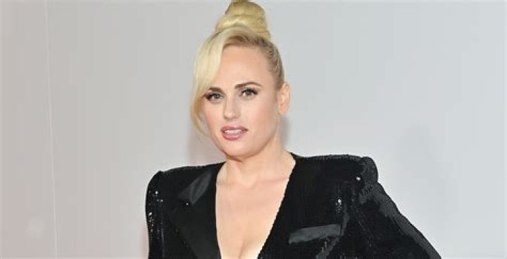 Rebel Wilson in Bathing Suit Displays Weight Loss From Fiji — Celebwell