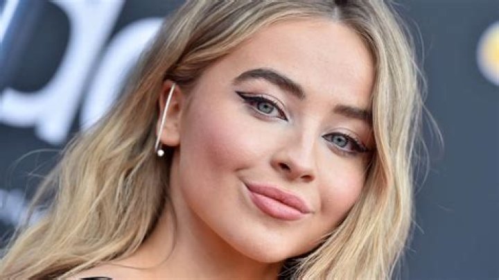 Sabrina Carpenter Wiki, Bio, Facts, Net Worth, Husband & More