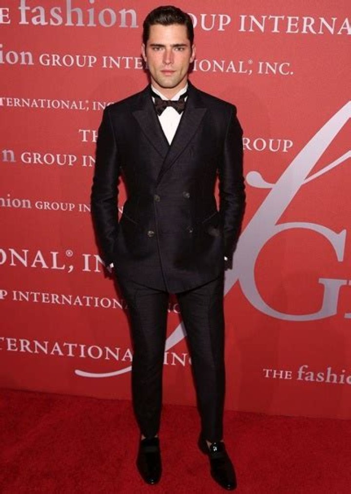 Sean O’Pry Height Weight Body Measurements Shoe Size Vital Stat Facts