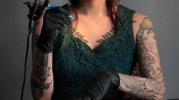Shanna Savage, a well-known tattoo artist, has passed away