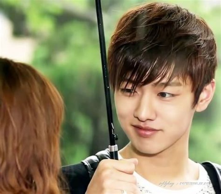 Shin Won-ho Biography - Facts, Childhood, Family Life of S Korean Singer & Actor
