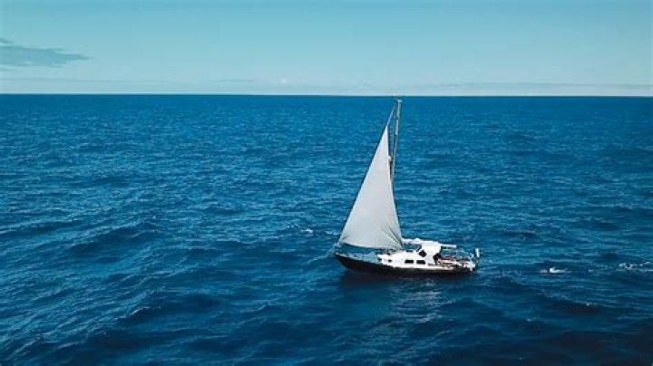 Siesta Key's Juliette Porter in Bathing Suit is "On a Sailboat" — Celebwell