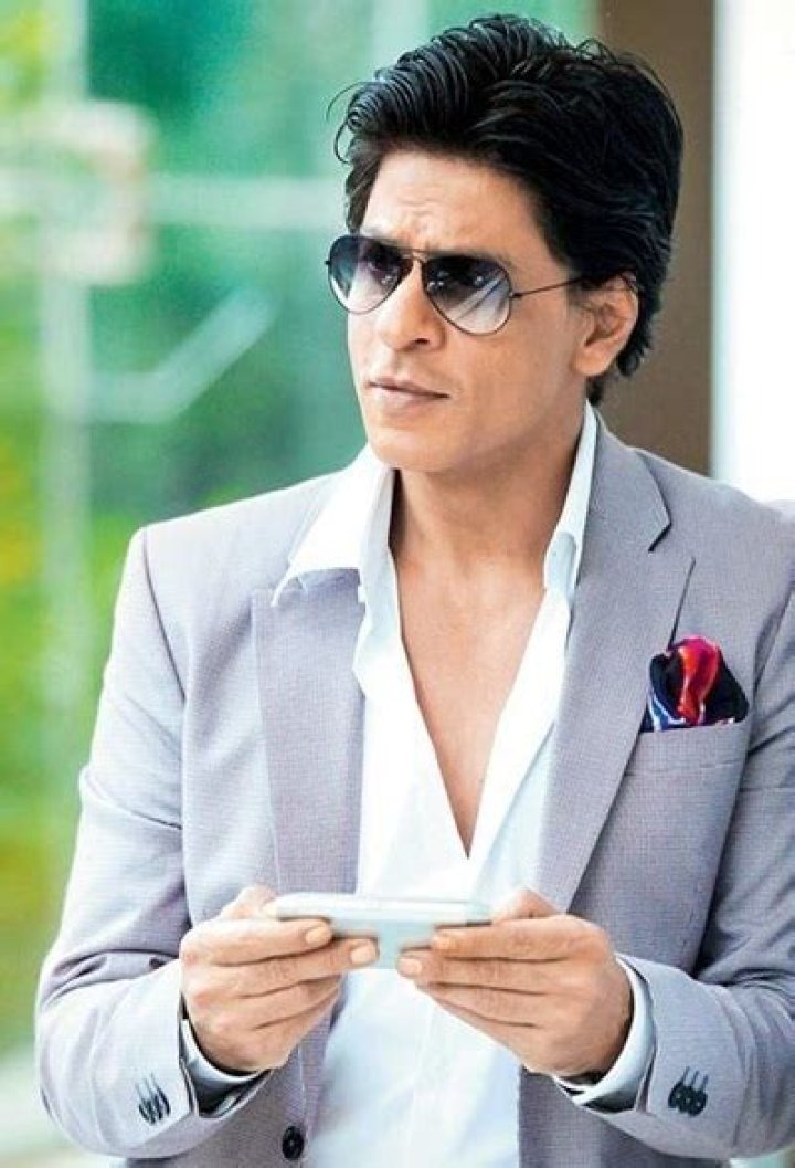 SRK Shahrukh Khan Favorite Perfume Food Color Books Hobbies Bio