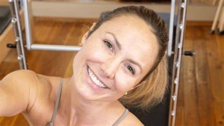 Stacy Keibler in Swimsuit Poses in Pool With JoAnna Garcia Swisher and Friends — Celebwell